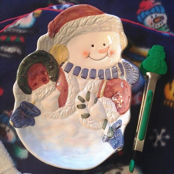 EUC Vintage Christmas Snowman Plates & Placemats Bundle + - Picture 3 of 7